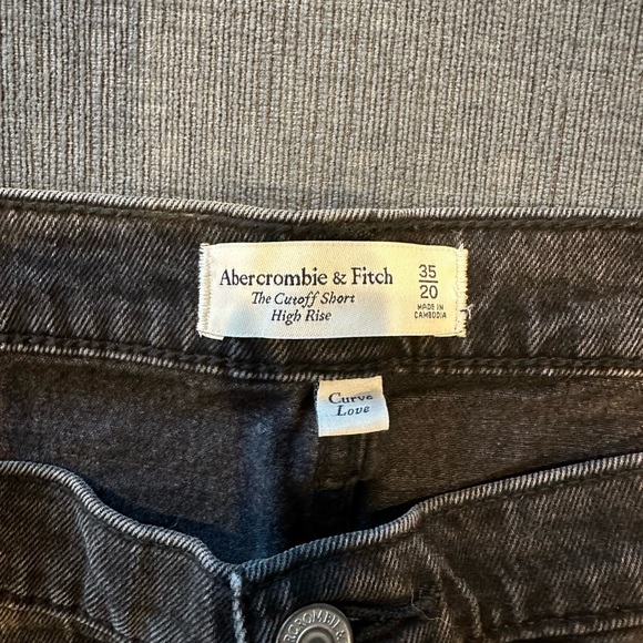 American Eagle shorts - Picture 2 of 3